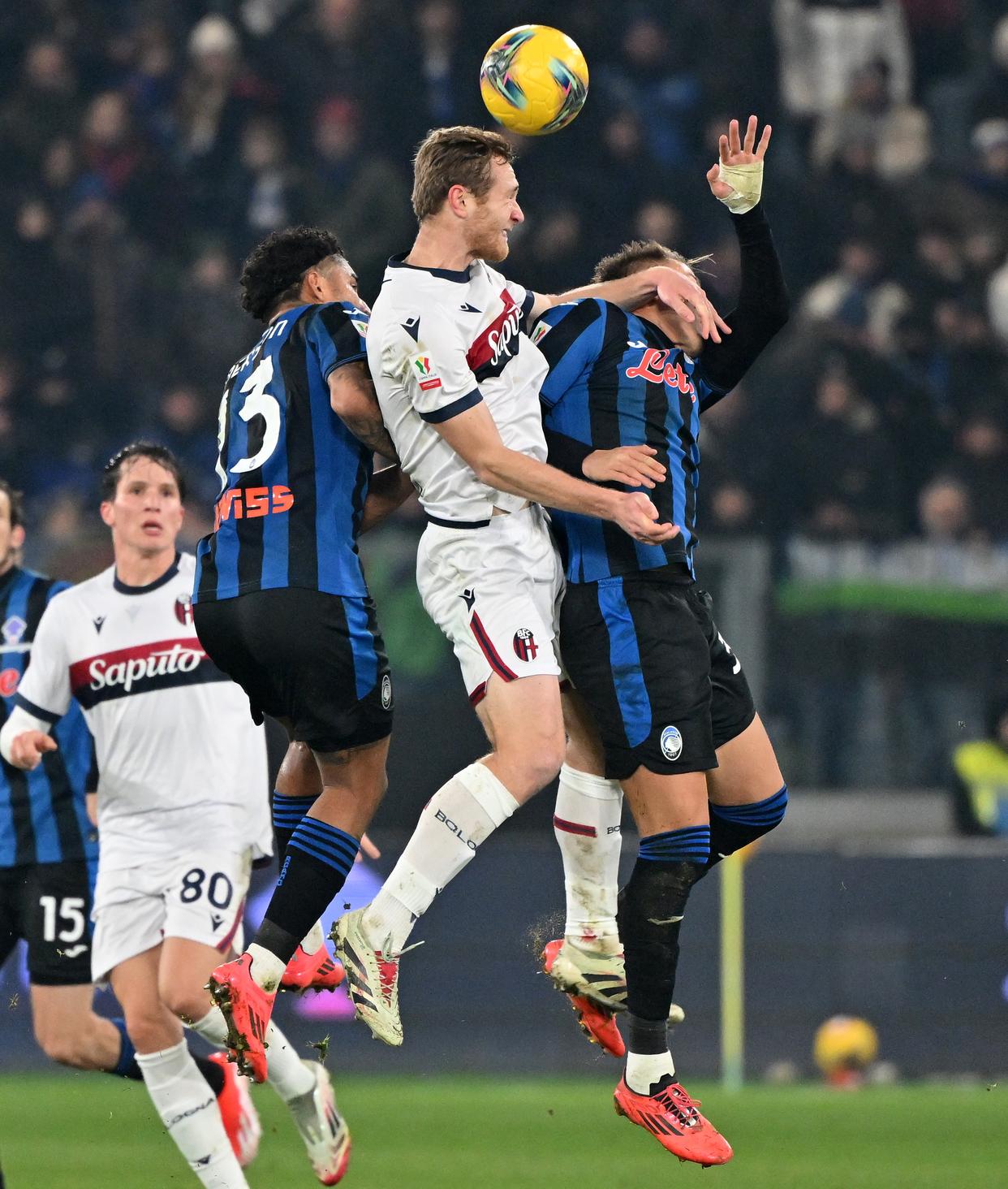 连胜终结！意大利队赛车赛事中意外挺进决赛的简单介绍